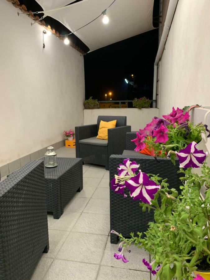 La Terrazza Sul Porto Nápoles Exterior foto